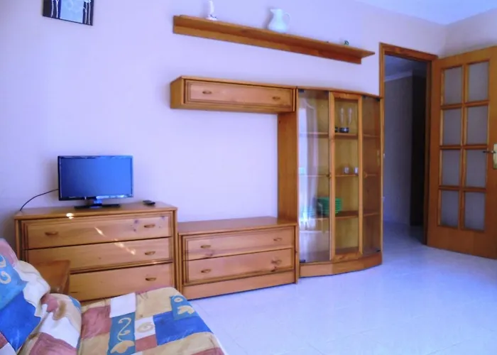 Apartamentos Alboran 4/6 Lek